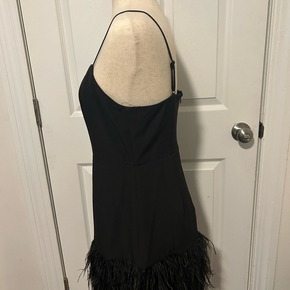 Sam Edelman black asymmetrical sheath dress feathers cocktail party 8 NWT - Picture 2 of 7